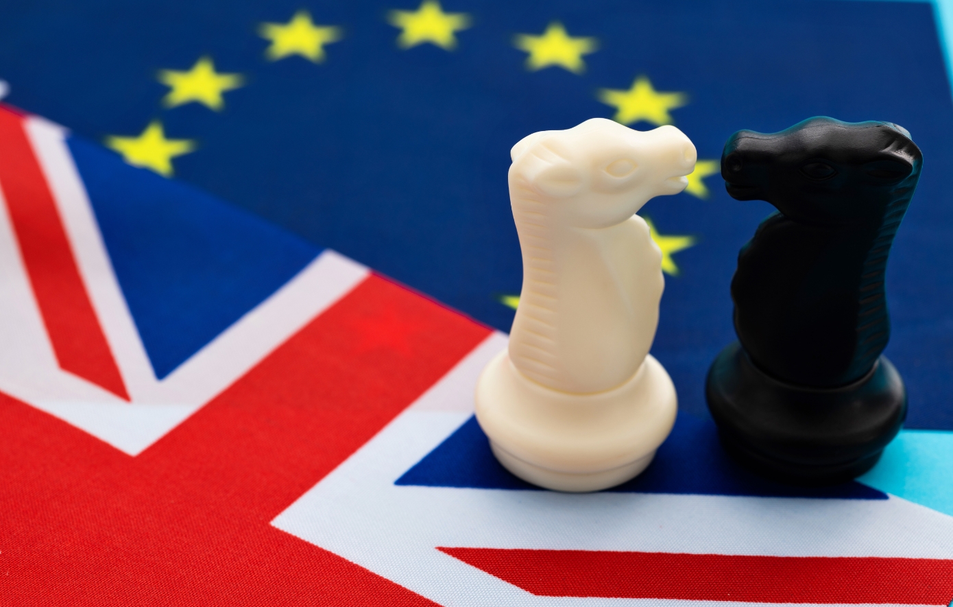 Συμφωνία ΗΠΑ – ΕΕ για δασμούς: Πότε εφαρμόζεται, ποιοι κλάδοι κερδίζουν – Όσα πρέπει να γνωρίζετε