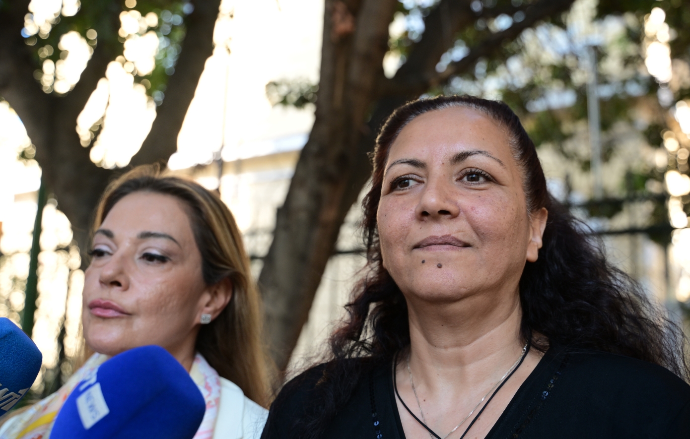 «Αύριο θα φέρω γλυκά και θα τα αφήσω στο μνήμα της» – Συγκινεί η μητέρα της Κυριακής Γρίβα για την απόφαση του δικαστηρίου