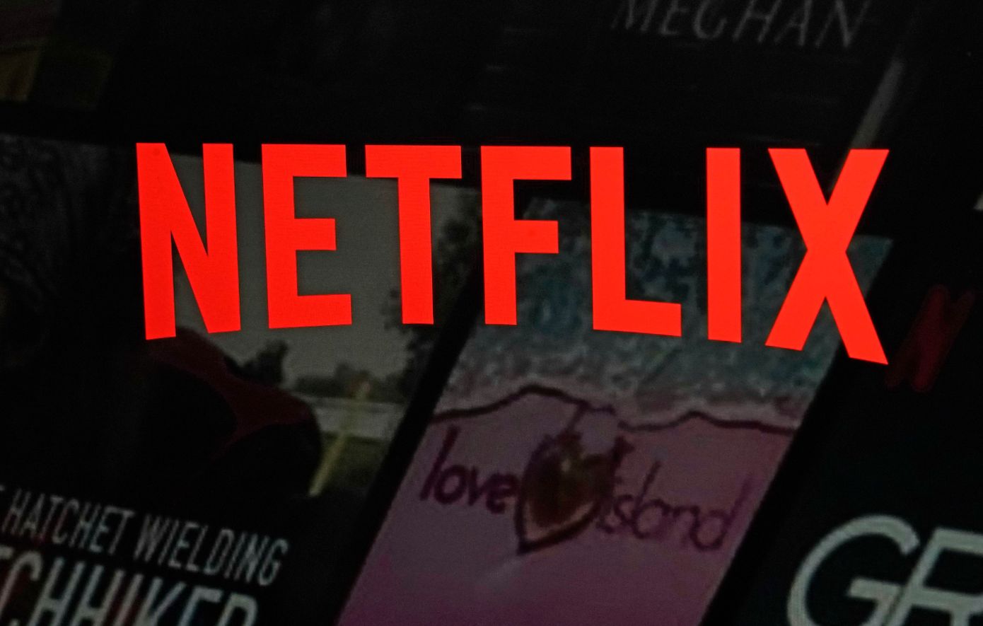 Κατρακύλα για τη μετοχή του Netflix καθώς οι εκτιμήσεις εσόδων απογοητεύουν τους επενδυτές