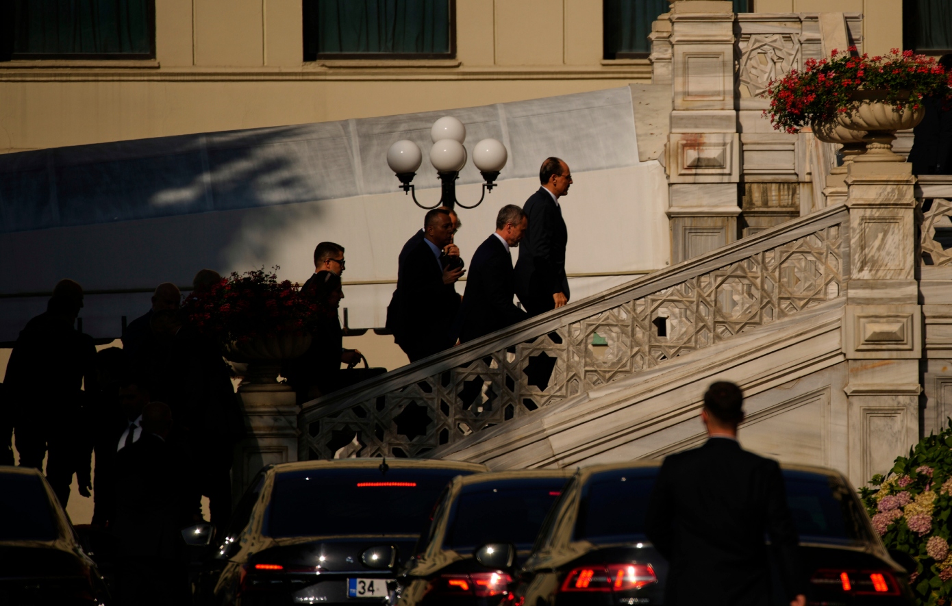 Αντιπροσωπείες Ουκρανίας και Ρωσίας στην Κωνσταντινούπολη για τρίτο γύρο διαπραγματεύσεων