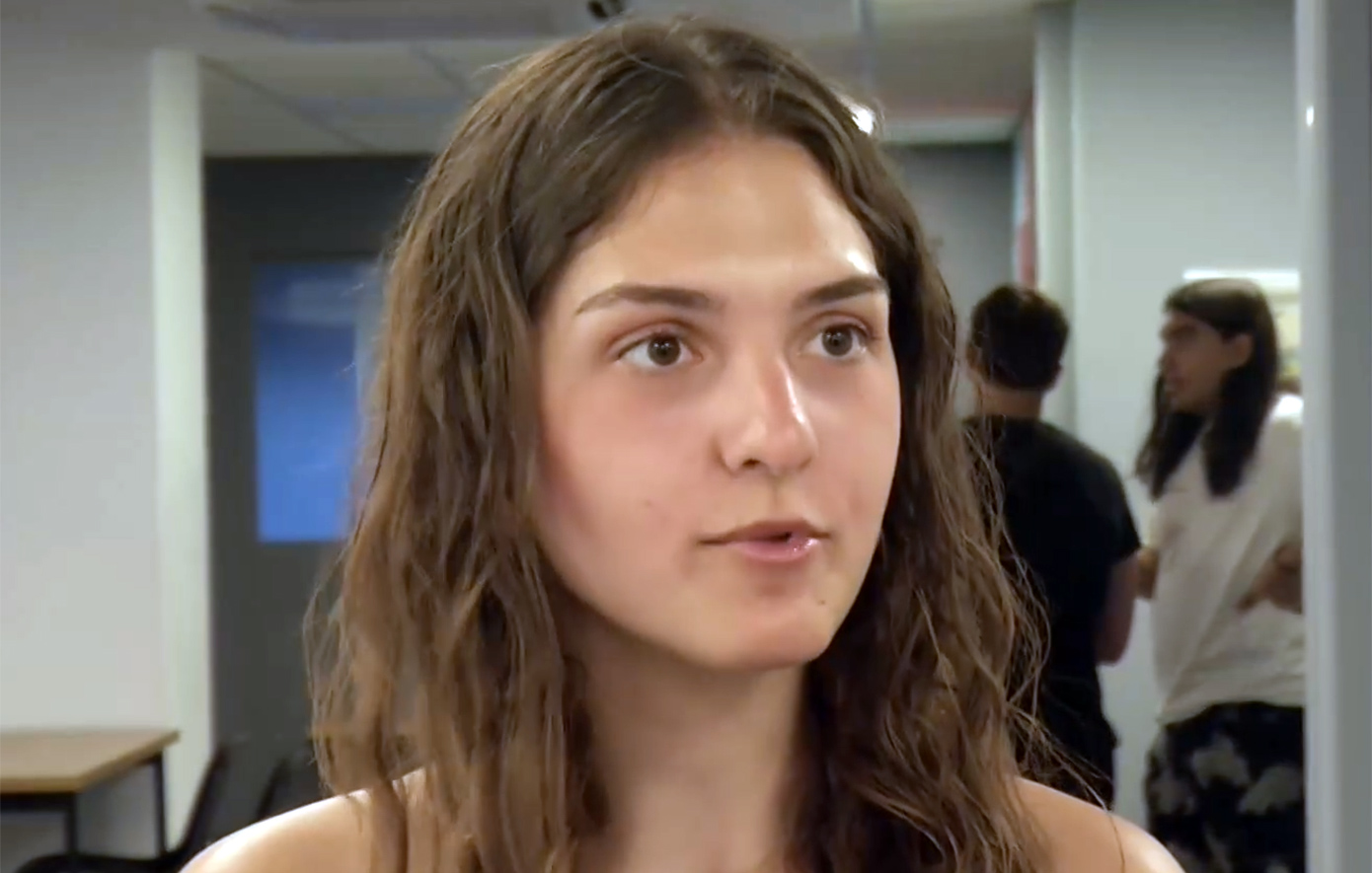 «Συγκέντρωσα 19.080 μόρια. Αγωνίστηκα σκληρά για να το καταφέρω» – Οι κορυφαίοι των πανελληνίων μιλούν