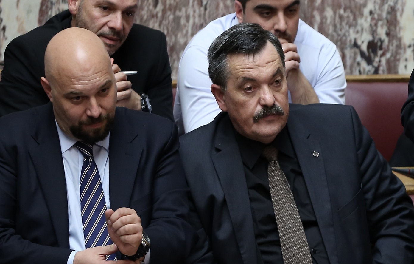 Χρυσή Αυγή: Αποφυλακίζονται με περιοριστικούς όρους Ηλίας Παναγιώταρος και Χρήστος Παππάς