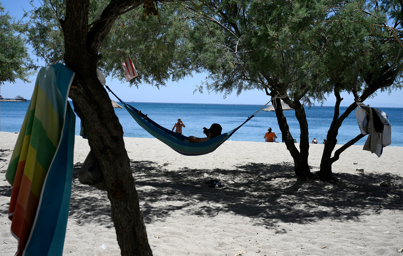 Καύσωνας ασταμάτητος για 6η μέρα: Ο υδράργυρος αγγίζει 45 βαθμούς στη Μεσσηνία – Πότε έρχεται η δροσιά;