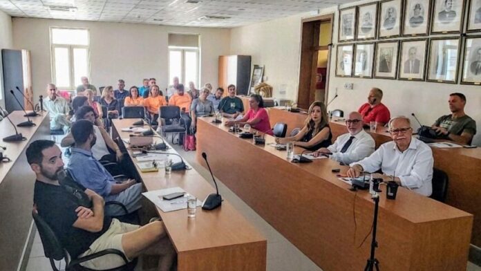 Σύσκεψη στην Π. Δυτικής Ελλάδας για το Γεωπάρκο Χελμού-Βουραϊκού