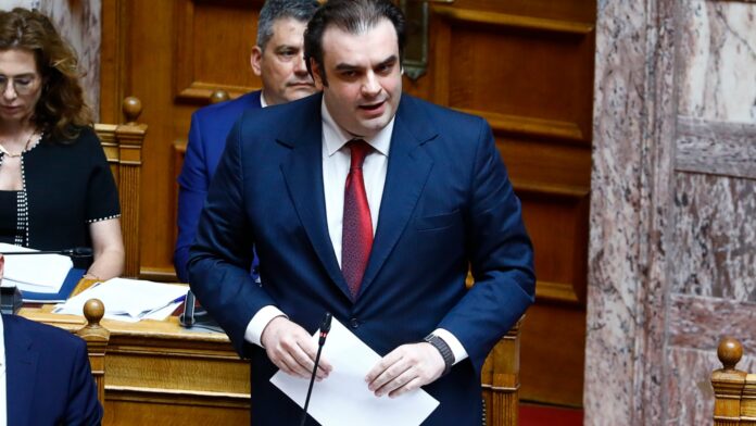 Αγωγή και μήνυση Πιερρακάκη για επιθέσεις μέσω δημοσιευμάτων στα ψηφιακά έργα