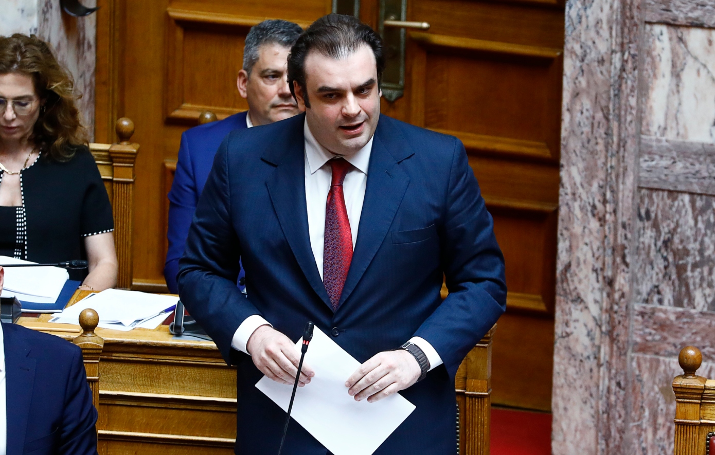 Αγωγή και μήνυση Πιερρακάκη για επιθέσεις μέσω δημοσιευμάτων στα ψηφιακά έργα