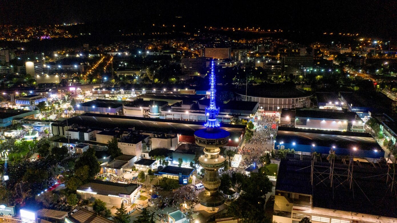 Θεσσαλονίκη: Ο Πύργος του ΟΤΕ με νέα εμφάνιση στην 89η ΔΕΘ – Απομακρύνονται οι σκαλωσιές