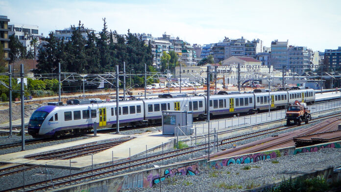 Στη Βουλή το νομοσχέδιο για τον σιδηρόδρομο – Οι αλλαγές στην ασφάλεια, την εποπτεία και τη νέα δομή του ΟΣΕ