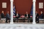 Αμήχανη ατμόσφαιρα στο Προεδρικό Μέγαρο – Μητσοτάκης: Προσβλητική η συνάντηση με συνομιλητές που μας κατηγορούν βάναυσα