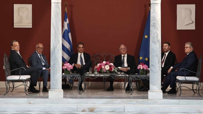 Αμήχανη ατμόσφαιρα στο Προεδρικό Μέγαρο – Μητσοτάκης: Προσβλητική η συνάντηση με συνομιλητές που μας κατηγορούν βάναυσα