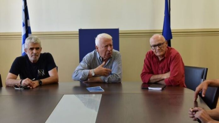 Σύσκεψη Περιφερειάρχη Βορείου Αιγαίου με μεταφορείς