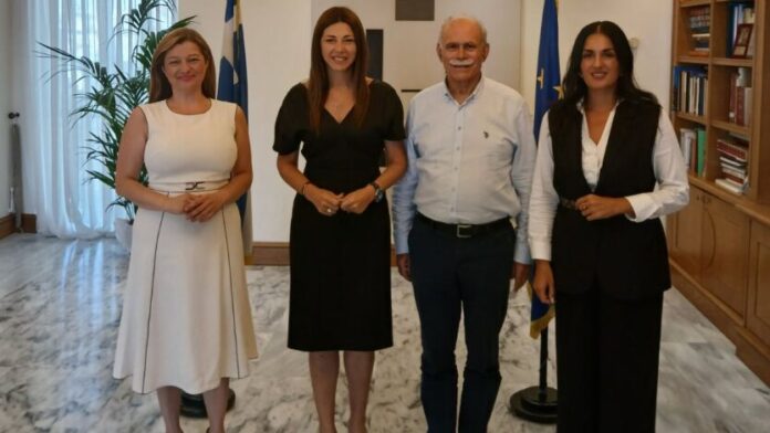 Σύσκεψη Δημάρχου Πύργου με την Υπουργό Παιδείας
