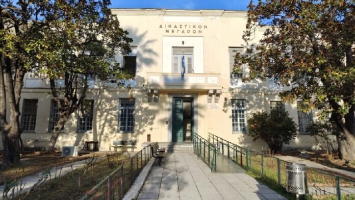 Έρευνα για την ενοικίαση λούνα παρκ στον Αλμυρό σε καταδικασμένη επιχειρηματία
