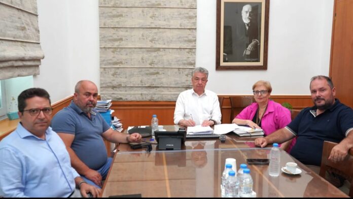 Εγκρίθηκε τριετής συμφωνία για τη μεταφορά μαθητών στην Π.Ε. Ρεθύμνου