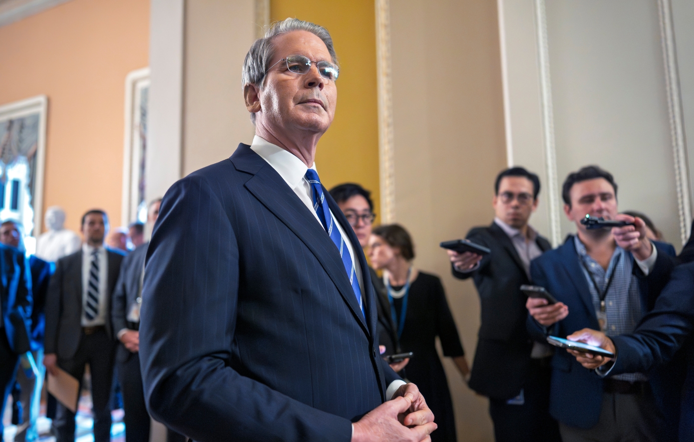 Η Ουάσινγκτον δεν θα σπεύσει να ολοκληρώσει εμπορικές συμφωνίες, δηλώνει ο υπουργός Οικονομικών των ΗΠΑ, Σκοτ Μπέσεντ