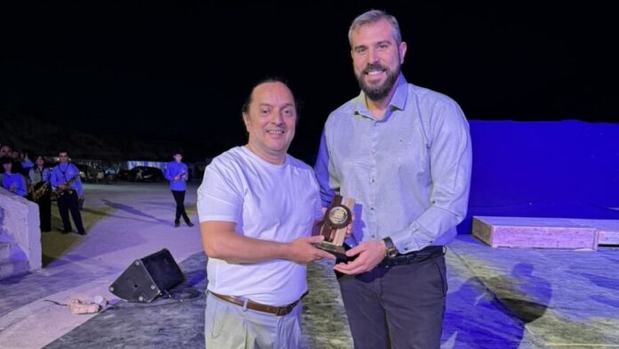Β. Σίμος: «Η Πετρούπολη, πόλη Πολιτισμού που ζωντανεύει»