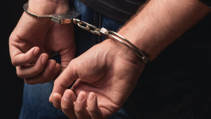 Σύλληψη 26χρονου στο Ρέθυμνο για άσκοπη πυροβολή και υπόθαλψη εγκληματία