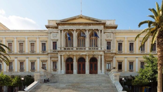 2.4 εκ. ευρώ για ανακαίνιση της Α’ Κλειστής αίθουσας Αθλητικού Κέντρου Ερμούπολης