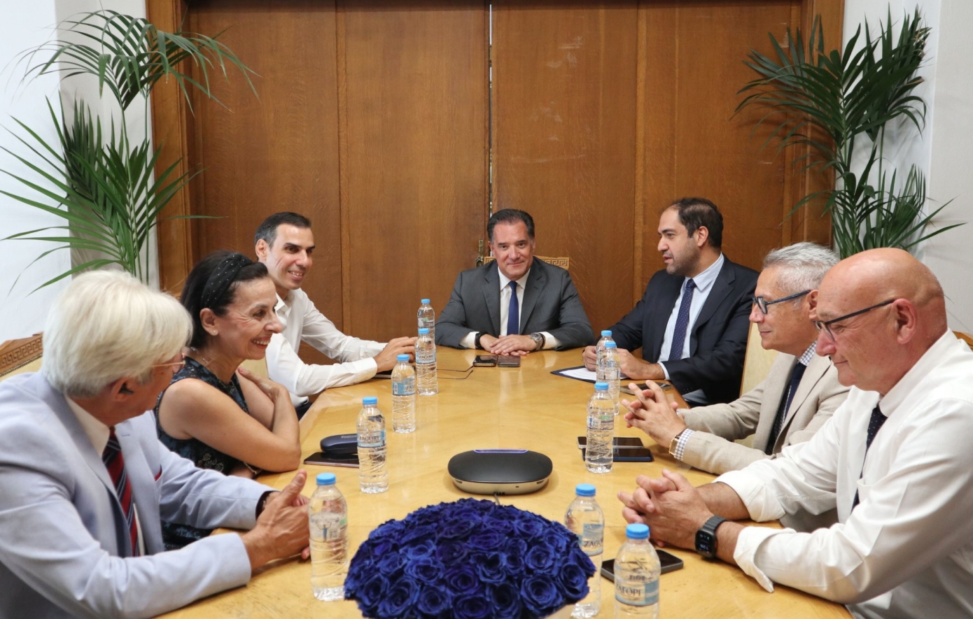 Σύσκεψη με επικεφαλής τον Άδωνι Γεωργιάδη για τη σύνδεση του Νοσοκομείου Ρεθύμνου με την Ιατρική Σχολή Κρήτης