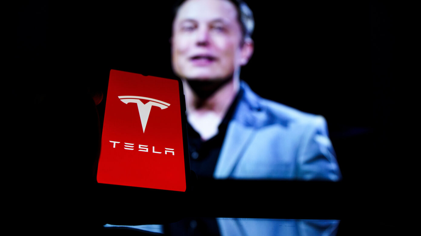 Σάλος στην Tesla, μετά την ίδρυση νέου κόμματος από τον Μασκ – Πτώση 7% στη μετοχή