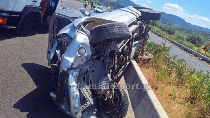 Τροχαίο στη Λαμία: Τούμπαρε αγροτικό στην Εθνική Οδό