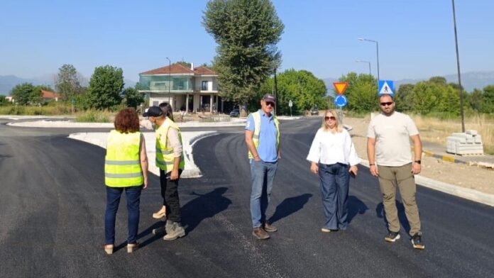 Επιθεώρηση Αντιπεριφερειάρχη Τρικάλων σε ασφαλτόστρωση κρίσιμης οδού
