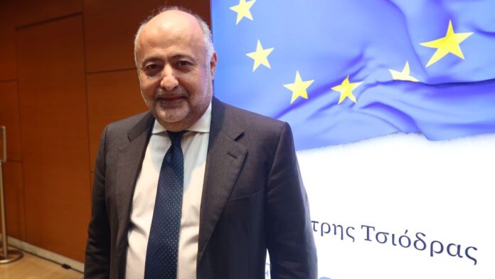 Τσιόδρας προς Κομισιόν: Επείγουσα στήριξη για κτηνοτρόφους που επλήγησαν από την ευλογιά των προβάτων