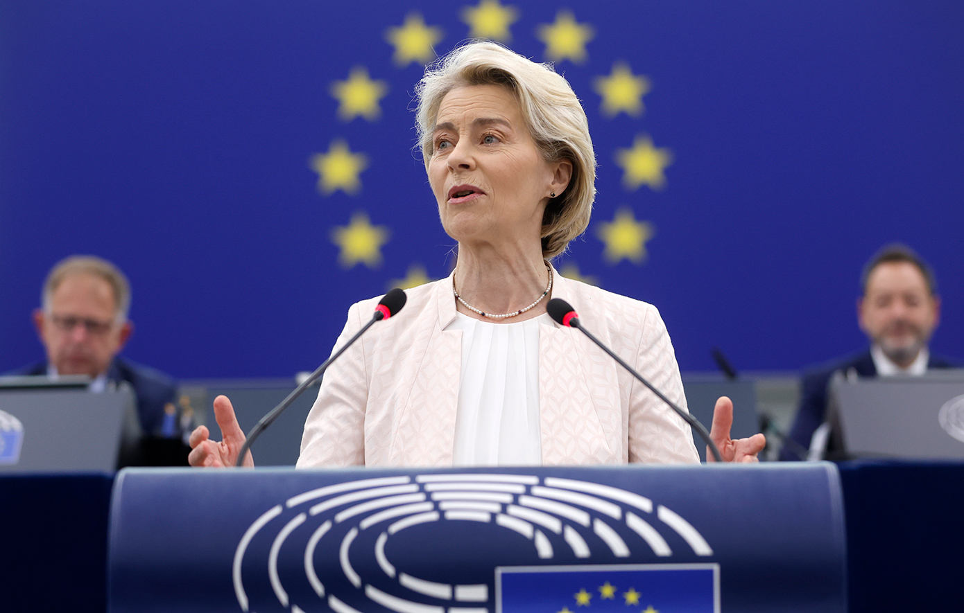 Ούρσουλα φον ντερ Λάιεν για πρόταση μομφής: «ακραίοι, αντιεμβολιαστές και υποστηρικτές του Πούτιν» όσοι την υπέβαλαν