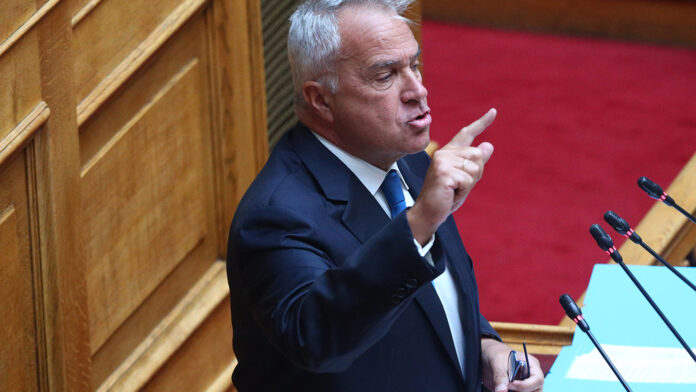 Βορίδης στη Βουλή για ΟΠΕΚΕΠΕ: Μπορείς να διαπράξεις έγκλημα με νόμιμες ενέργειες;