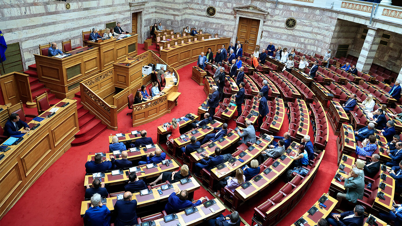 Ζωντανά η συνεδρίαση στη Βουλή για Προανακριτική του ΟΠΕΚΕΠΕ – Η στιγμή του Μάκη Βορίδη και του Λευτέρη Αυγενάκη