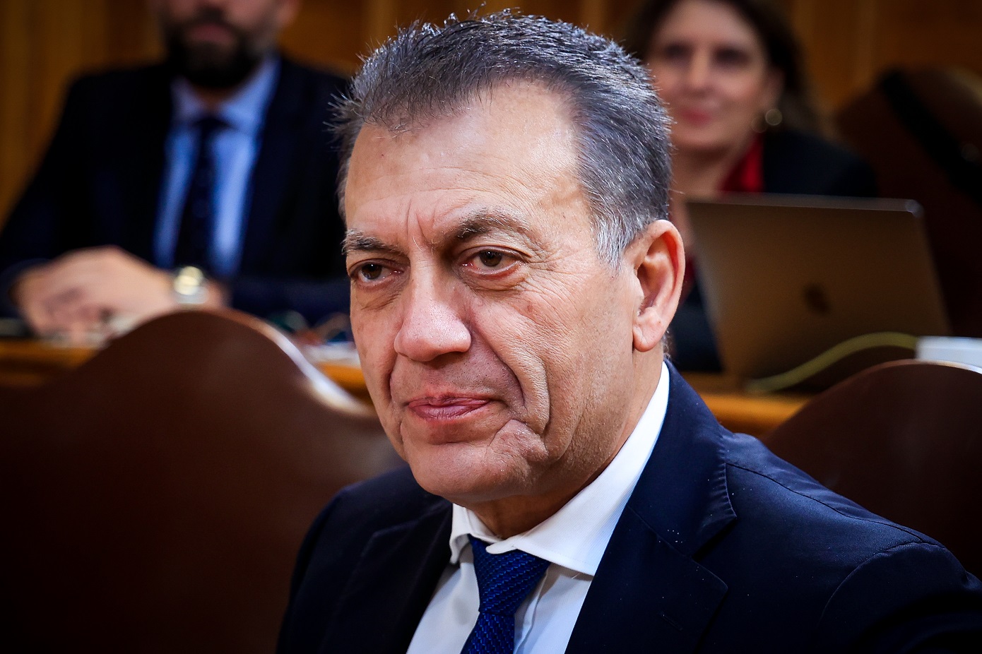 Βρούτσης: «Αυστηρές κυρώσεις για αθλητικούς παράγοντες που υποκινούν βία»