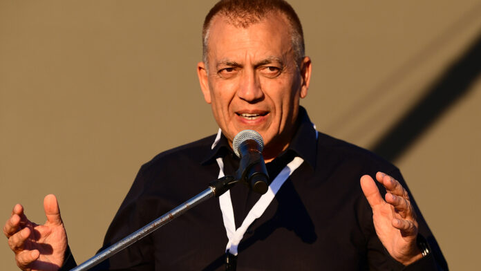 Βρούτσης: «Η Ελλάδα κυριαρχεί στο πόλο»