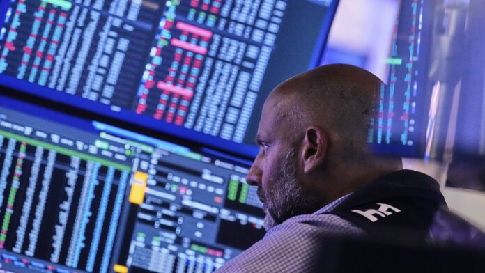 Ανάμεικτες κινήσεις στη Wall Street – Νέο ρεκόρ για τον Nasdaq χάρη στη Nvidia