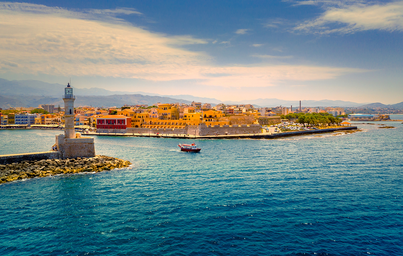 Αύξηση πληθωρισμού, χρέη και ενεργειακό κόστος αναγκάζουν δεκάδες ξενοδόχους να πουλήσουν τις επιχειρήσεις τους κατά τη διάρκεια της σεζόν