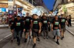 Μέλη του Ρουβίκωνα με μαύρες μπλούζες με τη σημαία της Παλαιστίνης στην Αθήνα – Η Εισαγγελία διέταξε προκαταρκτική έρευνα