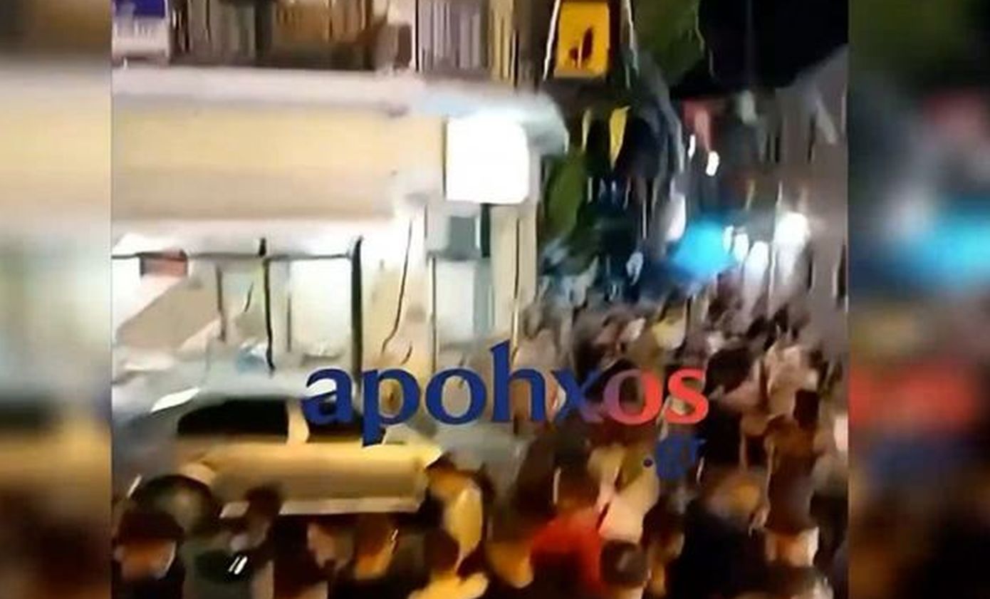 Όχημα παρέσυρε πλήθος πιστών σε πανηγύρι στη Ζάκυνθο