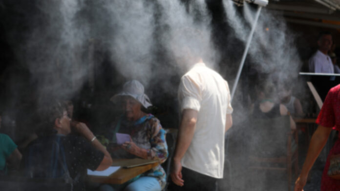 Διάρκεια του επερχόμενου καύσωνα και προβλέψεις μετεωρολόγων – Προειδοποίηση για πιθανά έντονα φαινόμενα