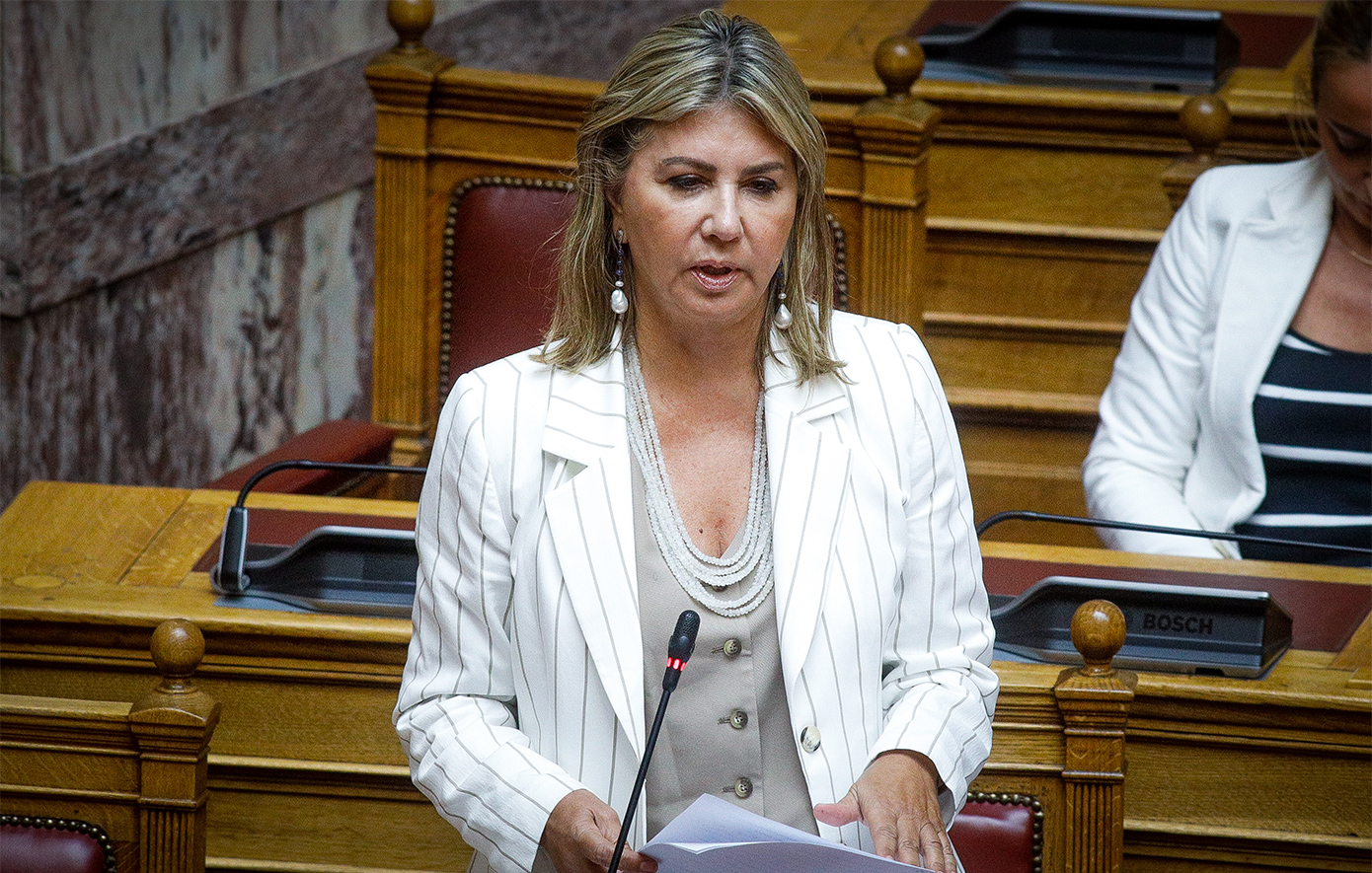 «Βοσκοπούλα είμαι, επιδότηση από τον ΟΠΕΚΕΠΕ ούτε αιτήθηκα, ούτε έλαβα» – Η αντίδραση της Ζέττας Μακρή στον Αχιλλέα Μπέο