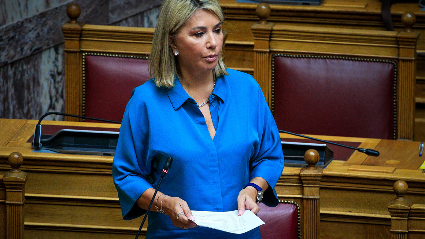 «Κανείς δεν ξαφνιάστηκε όταν άκουσε το όνομα του δημοσιογράφου», δηλώνει η Ζέττα Μακρή για τον εκβιασμό της