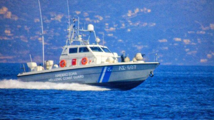 Συνεχίζονται οι έρευνες στο ανατολικό Αιγαίο μετά τη δραπέτευση Τούρκου κρατούμενου – Πήδηξε με χειροπέδες στη θάλασσα