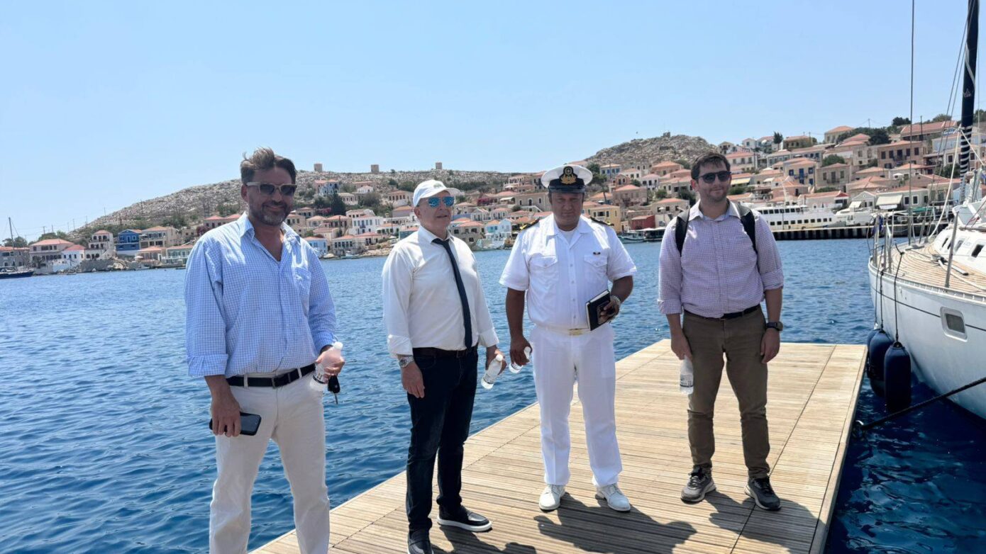 “Ο Υφυπουργός Νησιωτικής Πολιτικής Στ. Γκίκας επισκέπτεται τη Χάλκη”