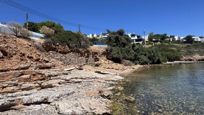 Δ. Λαυρεωτικής: Επιδιόρθωση διάβρωσης και θωράκιση υποδομών στην Πούντα Ζέζα