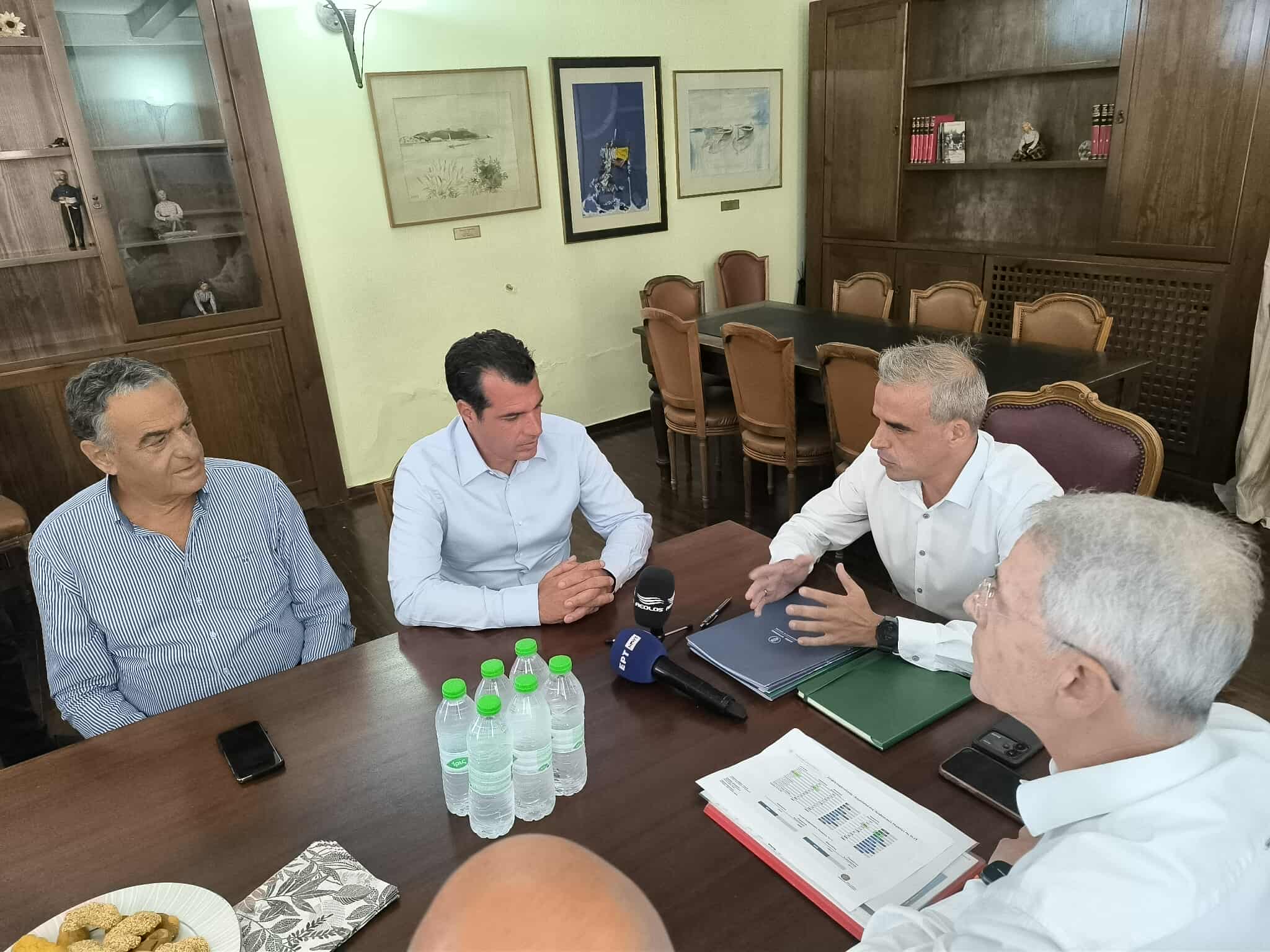 Πλεύρης από Λέσβο: «Δεν υπάρχει περίπτωση τα νησιά μας να δεχθούν επιβάρυνση από πουθενά»