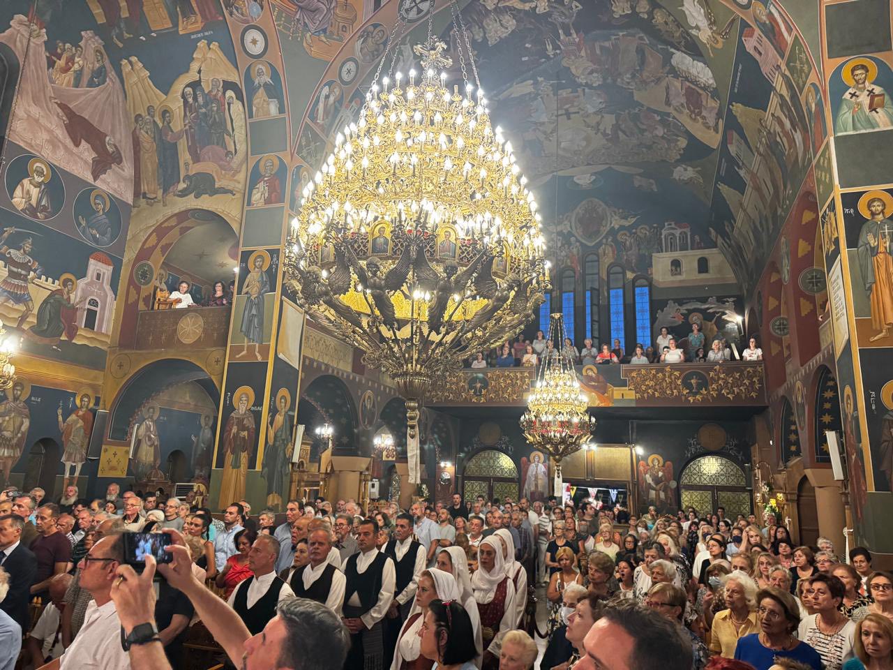 Λαμπρός Πανηγυρικός Εσπερινός στον Ιερό Ναό Παναγίας Φανερωμένης Χολαργού