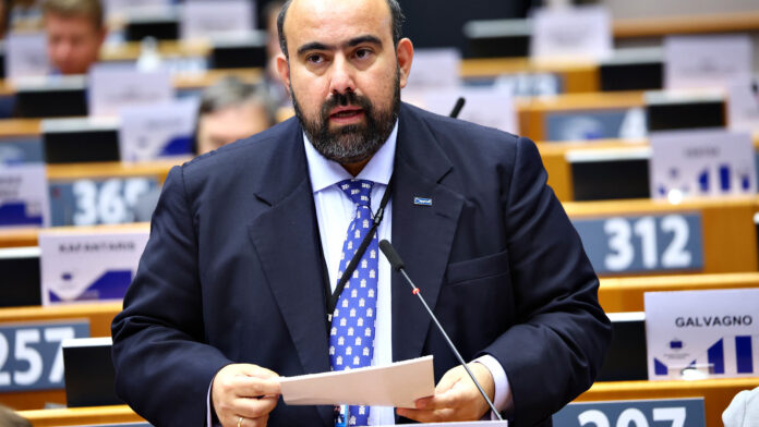 Στρ. Χαρχαλάκης: Ανανεωμένο πλαίσιο για τις άγονες ακτοπλοϊκές διαδρομές από το ΣΑΣ