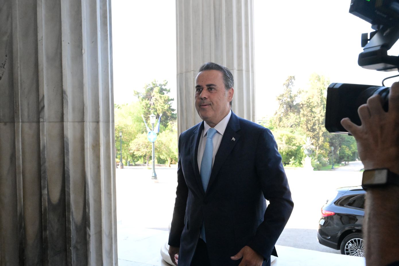 Ο Σταύρος Παπασταύρου θα εξερευνήσει τοπία φυσικού κάλλους στην Αμοργό