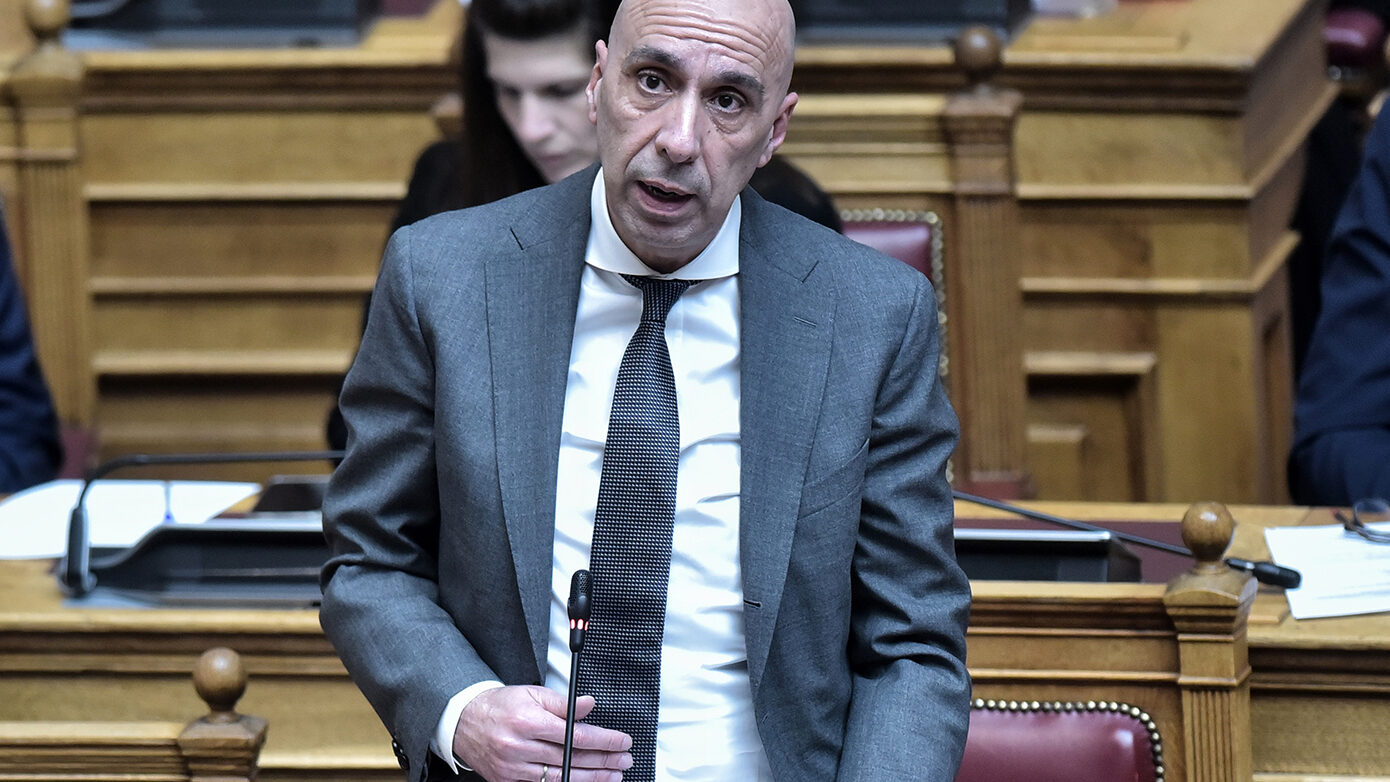 Μπρατάκος: Απαραίτητα και ωφέλιμα τα κυβερνητικά μέτρα για τη μείωση της γραφειοκρατίας στις επιχειρήσεις
