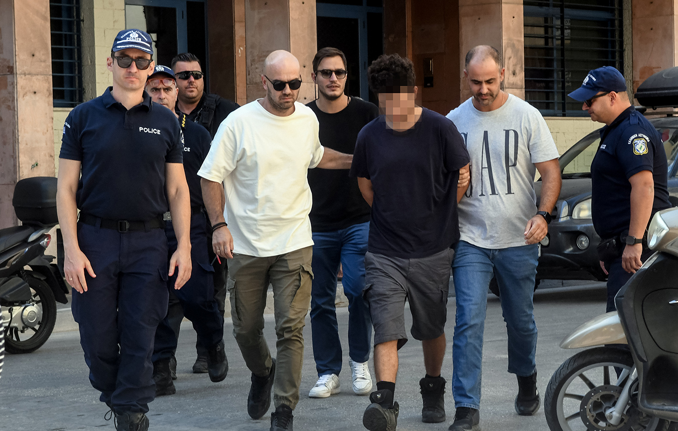 «Θα προτιμούσα να καώ παρά να κάψω δέντρο» δηλώνει ο 25χρονος προφυλακισμένος για τη φωτιά στην Πάτρα