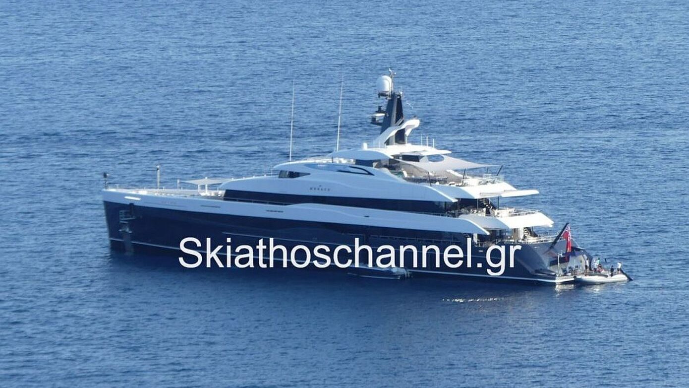 Ο Ρούπερτ Μέρντοχ απολαμβάνει τις διακοπές του στη Σκιάθο με την πολυτελή θαλαμηγό του
