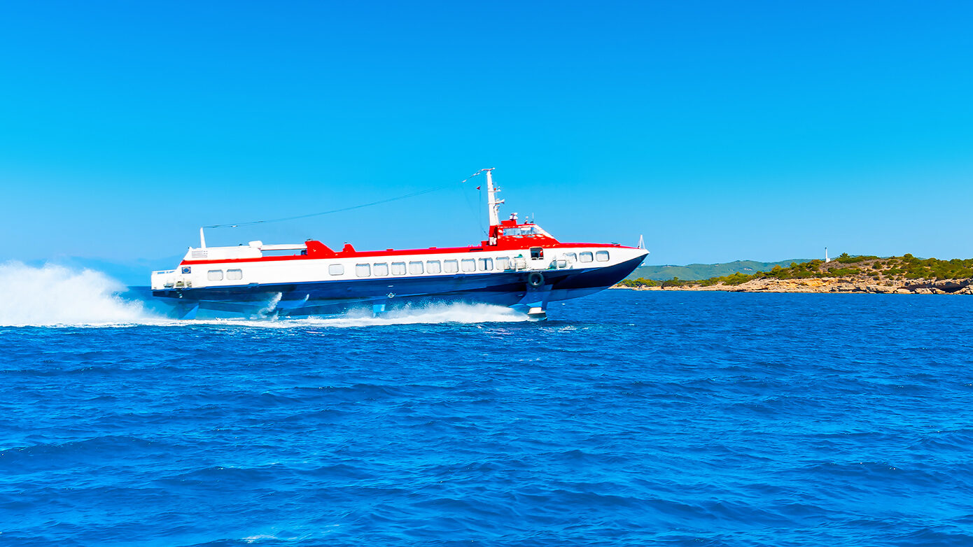 Πρόβλημα στο Flying Dolphin XIX κατά τη διαδρομή Αίγινα – Πειραιά